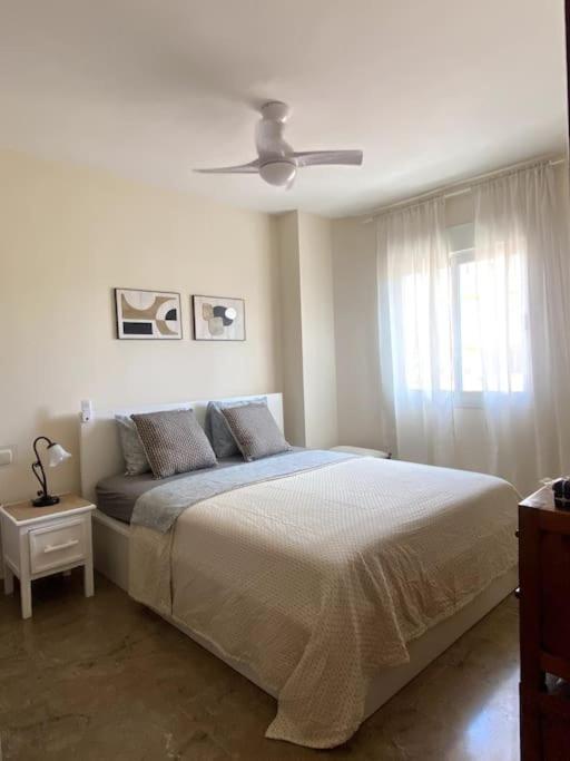 Apartament In Torremolinos, Av Palma De Mallorca Nº 12 *